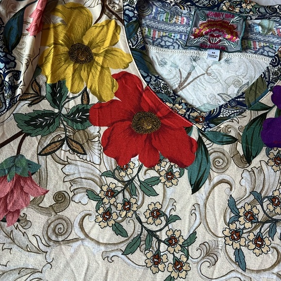 Johnny Was M short sleeved floral top. - Picture 5 of 7